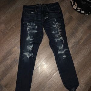 NEVER WORN AE JEANS